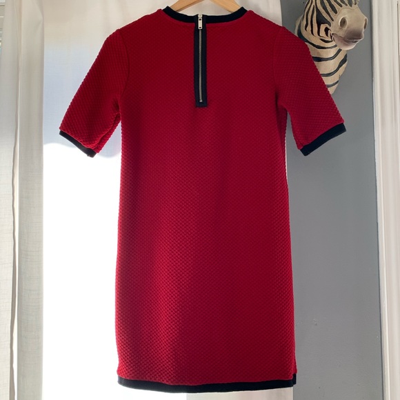 💋 Red & Black Waffle Shift Dress - Picture 4 of 8